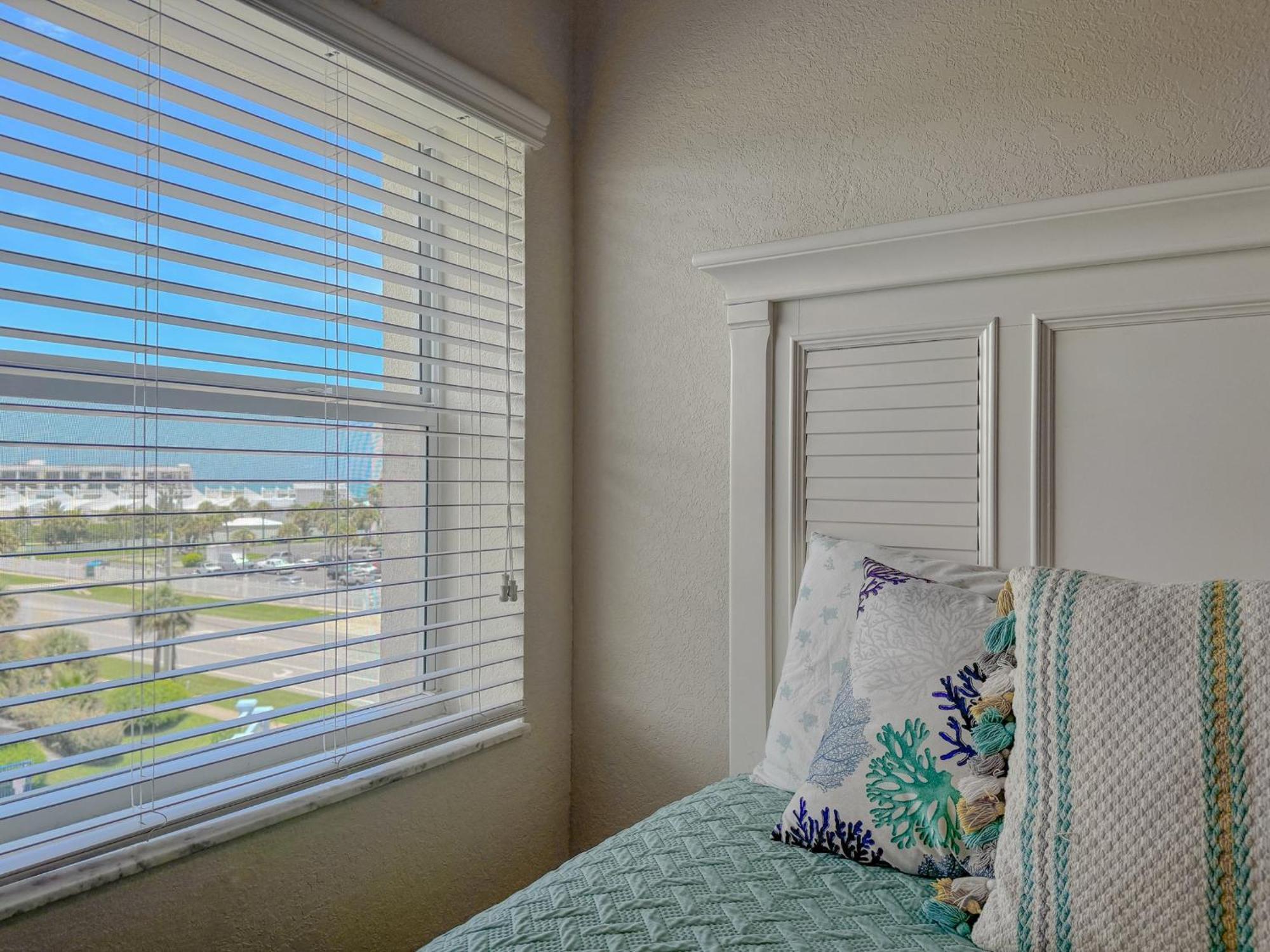 Large Corner Unit At Ocean Walk With Sneak Peak Of The Ocean ~ Ow20-501 Lägenhet New Smyrna Beach Exteriör bild